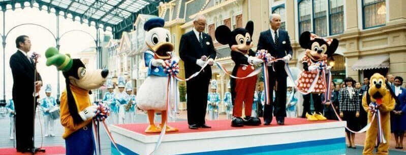 新品最終お値下げ【Disney Traditions】ディズニー100 トレイン 新品最終お値下げ【Disney Traditions】ディズニー100 トレイン - メルカリ