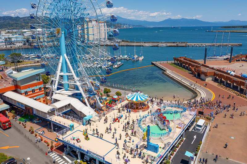 静岡市に「海隣接の遊園地」OPEN 小さな子供向けの乗り物多数！ | いこ  